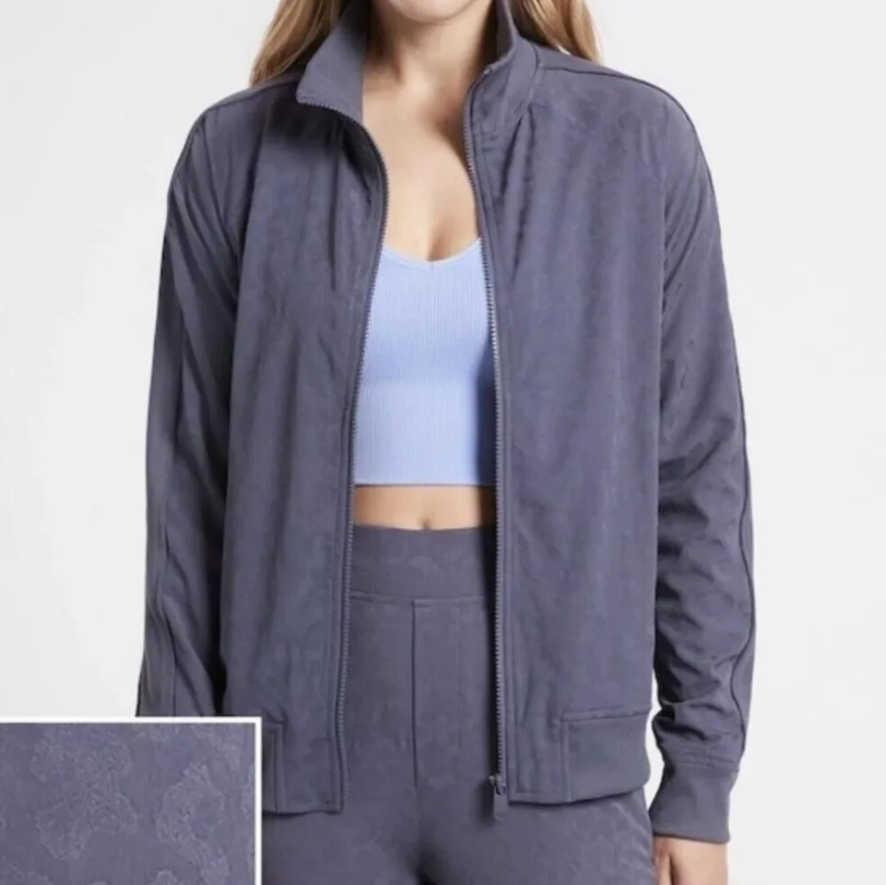 Athleta Plus‎ Size Brooklyn Textured Bomber Jacket 1X Front Zip Stretch Pockets